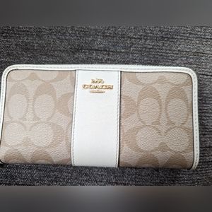Coach wallet - Signature Coated canvas with Leather Stripe